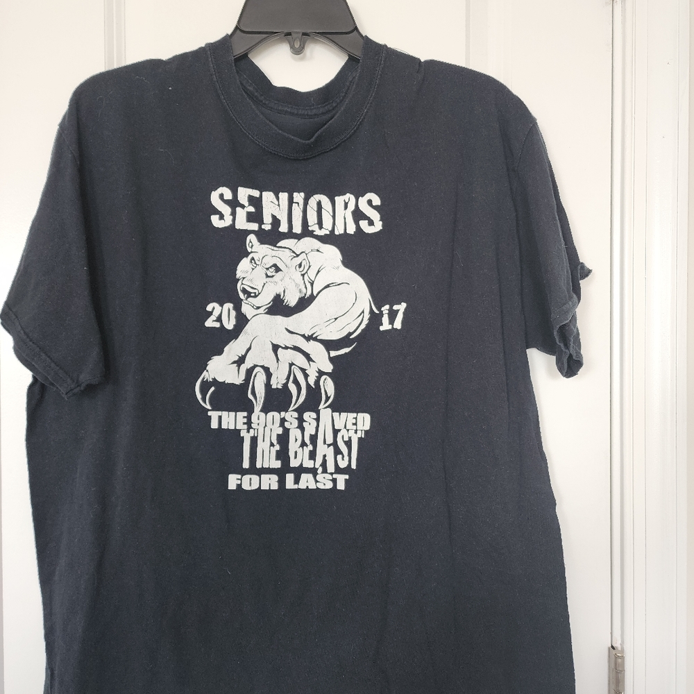 sz L Seniors 2017 The 90s Saved The Beast For Last Black Graphic T-Shirt Bear